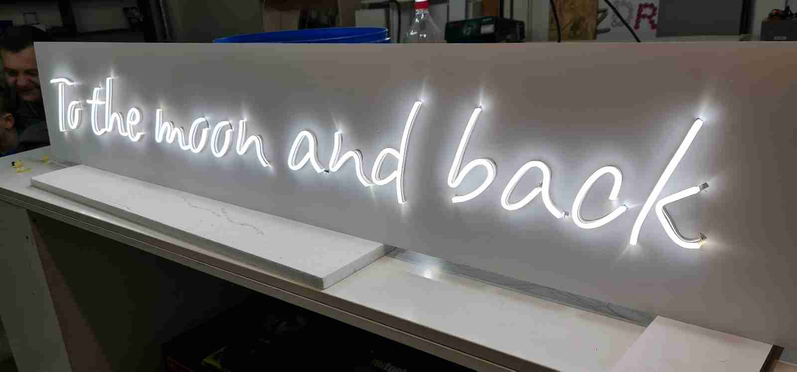 Visual Art Sarajevo LED Neon - LED neon reklame donose nostalgični šarm neona u modernom izdanju.