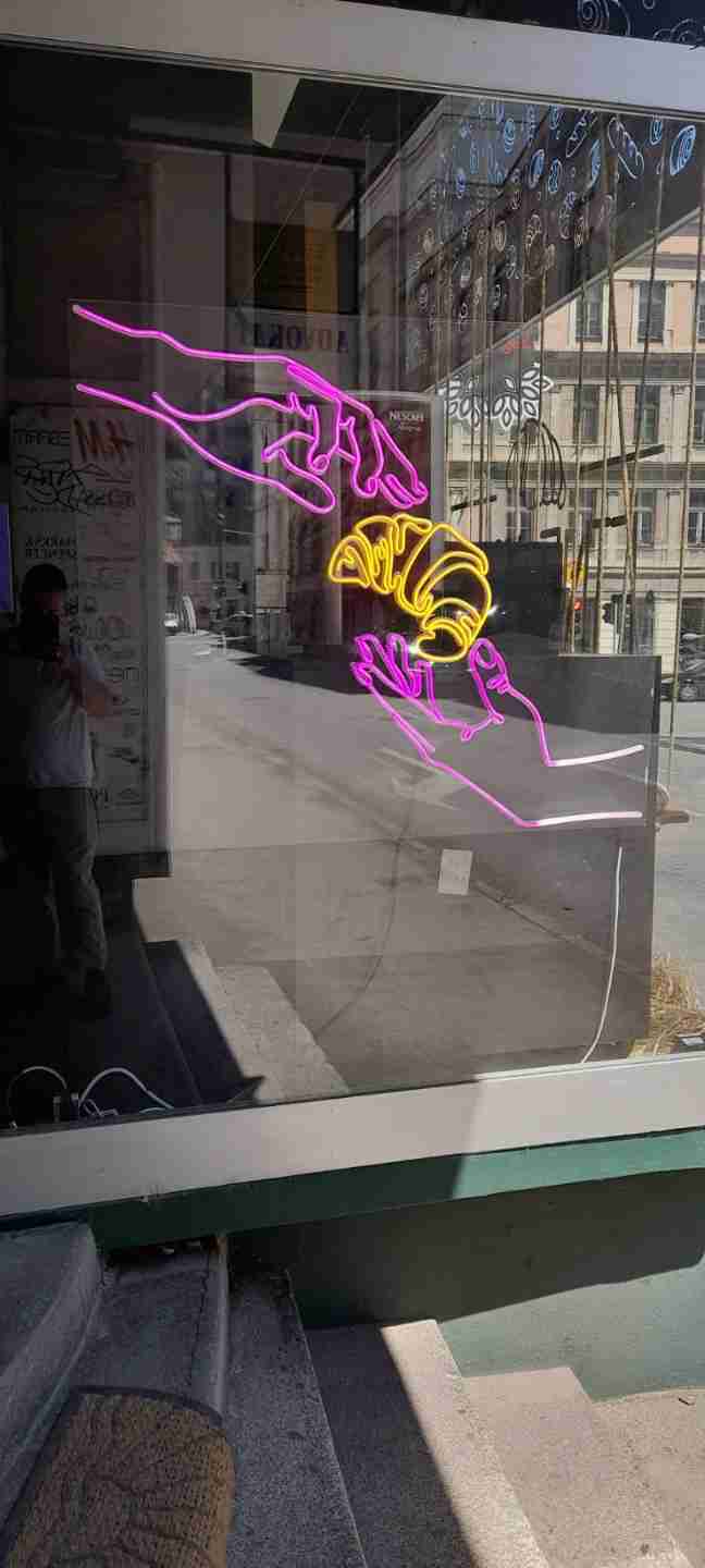 Visual Art Sarajevo LED Neon - LED neon reklame donose nostalgični šarm neona u modernom izdanju.