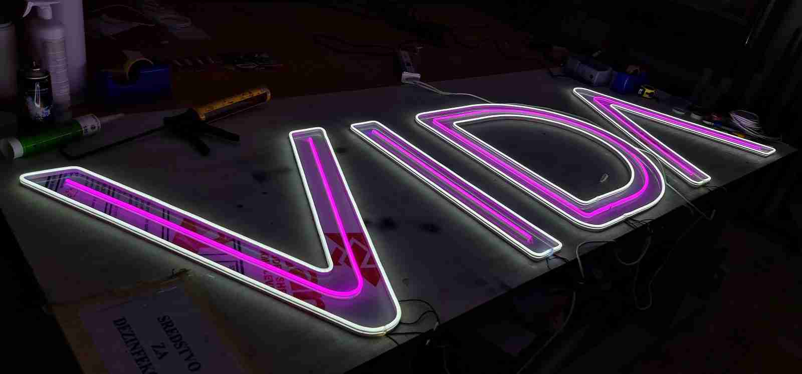 Visual Art Sarajevo LED Neon - LED neon reklame donose nostalgični šarm neona u modernom izdanju.