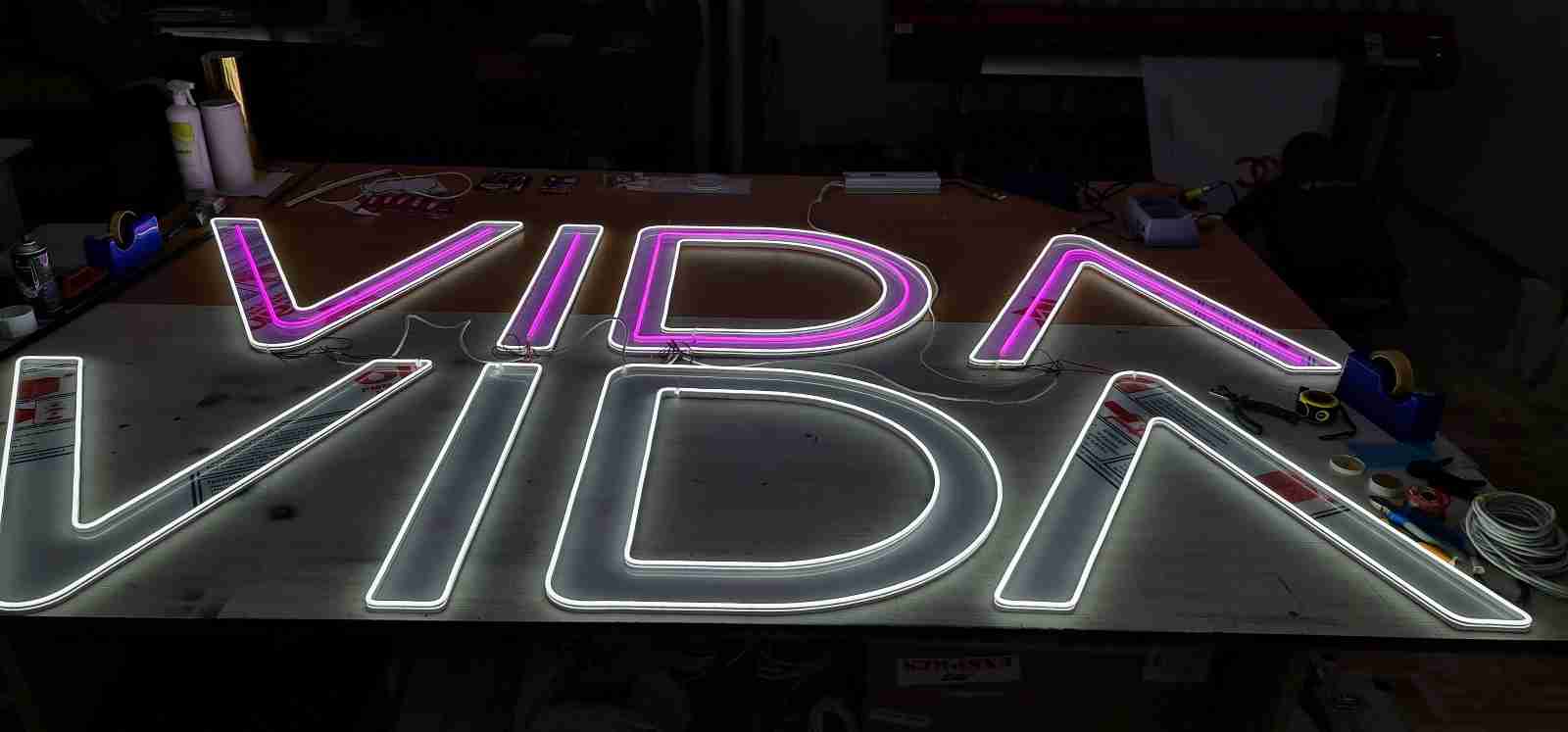 Visual Art Sarajevo LED Neon - LED neon reklame donose nostalgični šarm neona u modernom izdanju.