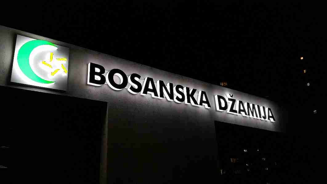 Visual Art Sarajevo 3D Svjetleće Reklame Bez Podloge - 3D svjetleće reklame bez podloge pružaju sofisticiran i moderan izgled.
